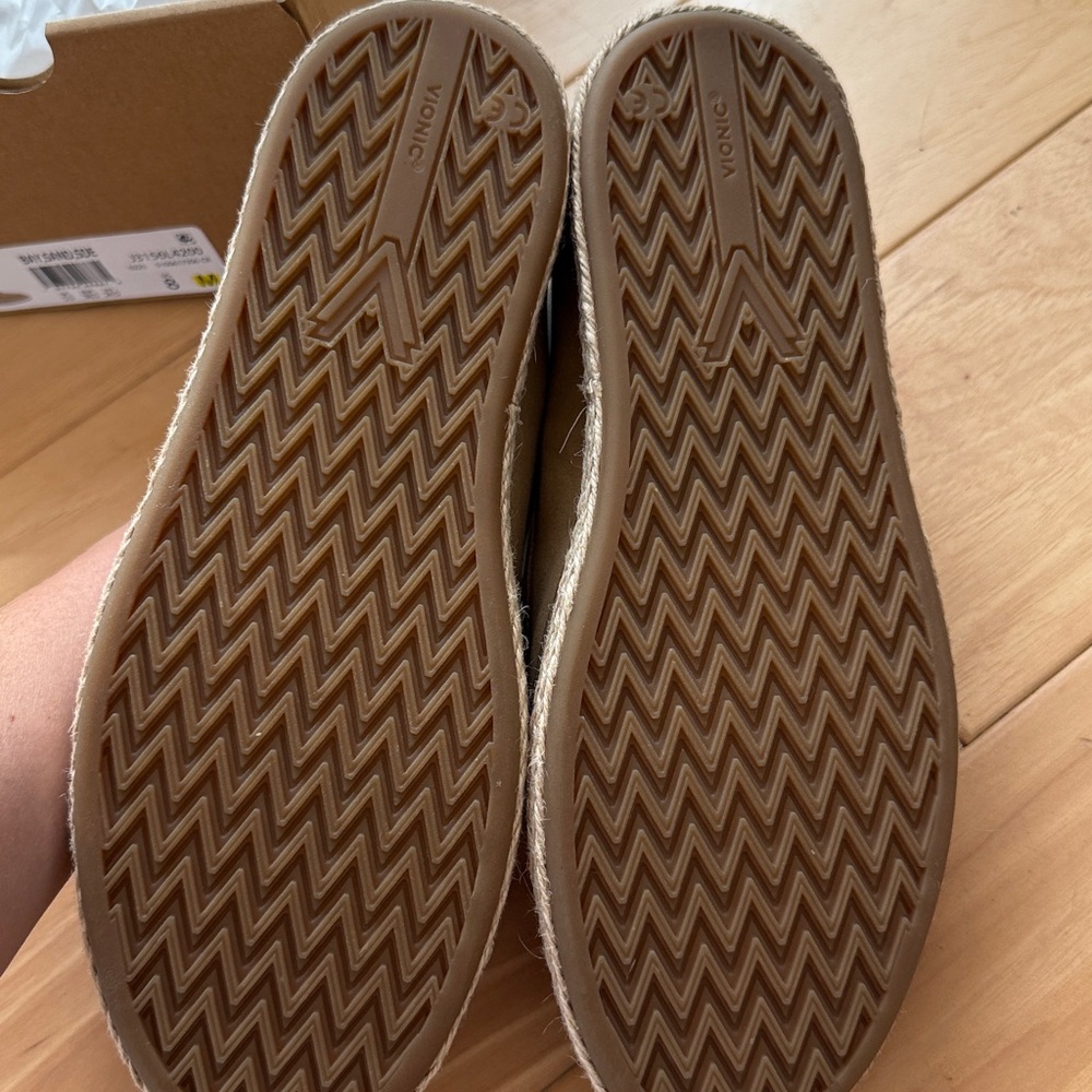 Vionic Bay Loafers - Picture 6 of 8